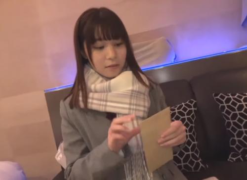 【ロリ系・女の子】ロリロリ女子と円光パコ！ホテルでお金払ってパコる徹底的な瞬間を目撃！こんなに頂いて嬉しい～サービスしちゃう。