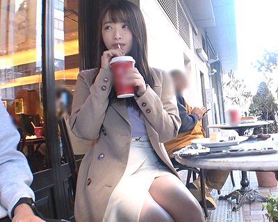 【シロウト・初脱ぎ】ナースのお姉さんがハメ撮り出演で何度も絶頂しながらイクイクょ。