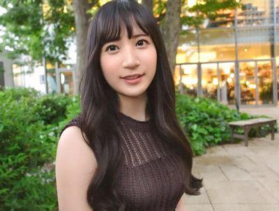 【初脱ぎ・素人】アイドルよりカワイイ巨乳の素人お姉さんと初脱ぎパコパコ中だしエロビッチ。