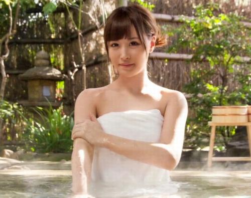 【温泉・寝取られ】キレイな妻を寝取ってください！異常な性癖旦那から依頼を受けてハメ撮り開始。