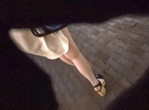【素人・ナンパ】夜の街を薄着で徘徊しているお姉さんをナンパしてハメ撮りやっちゃおう。