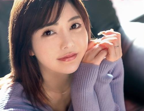 【昼下がりの人妻】美魔女の奥様とエチエチなハメ撮り何発も膣奥までぶち込んでイクイク絶頂アクメ。