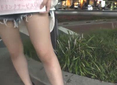 【金髪GAL・JD】ガールズバーのバイトで呼び込みするお姉さんをナンパしてハメ撮り中だしエロビッチ。