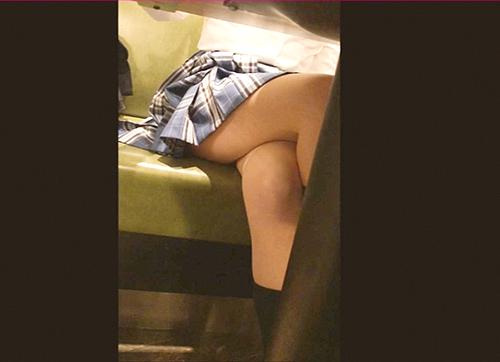 【レンタル彼女】レンタルで借りた彼女へJK制服を着せてパコパコ楽しむエッチな日々。