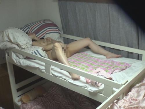 【女子寮・盗撮】女子寮での生活はオナニーで一日が終わるので隠し撮りされやすい説。