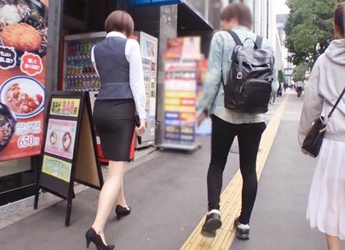 【OL・ナンパ】お昼休みのOLをナンパしたら有名な多目的トイレでパコパコビッチ！多目的ト●レが卑猥になってしまう現在エロス。
