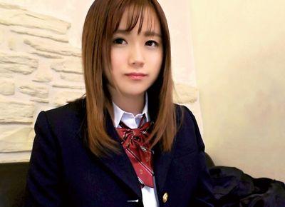 制服コスプレを着せたらカワイイ女子〇生になってしまった娘とハメ撮り中だし絶叫アヘアヘアクメのエロビッチ。