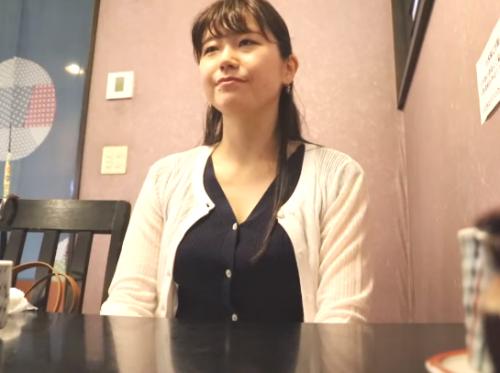 【シロウト奥さん】爆乳の人妻がハメ撮り！オッパイを振り回してパコパコ中だしやっちゃってちょいだいょ。
