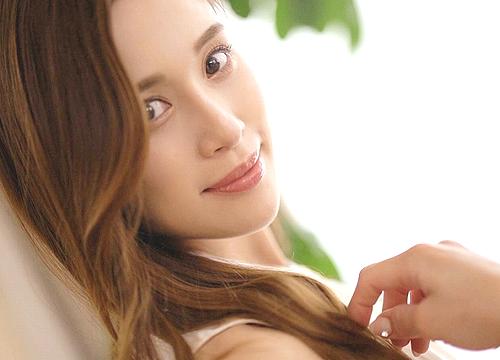 【S級美人・痩せ】スレンダー貧乳美人とハメ撮り中だし！おっぱいは小だけどその分すべてが規格以上のAAA。