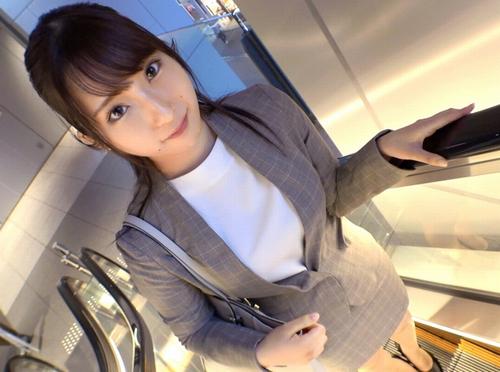 【ハメ撮り・OL】新卒1年目のキレイなOLをナンパしてらヤバい位にエロすぎたパコパコビッチ。
