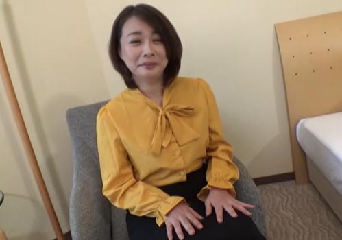 【四十路妻】夫との夜の営みは皆無状態！そんな優しそうにも言える熟女が女豹になる瞬間をとらえたエロス。