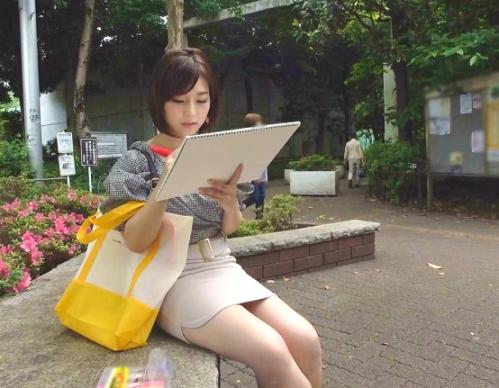 好きなペニスを1年半もアソコへぶち込んでいない女子〇生のヤバすぎ性。