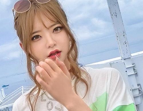 【白GAL・NTR】Ti●tokで毎回エロい動画を配信している激ヤバお姉さん！彼氏は居るけどNTR願望にハメられて。