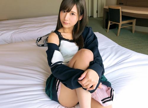 【女子大生・素人】乙女の純白靴下が清楚な彼女にベストまっちしている素人ハメ撮りの決定版。