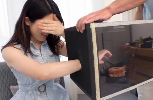 【人妻ナンパ】ナンパしたおくさんへゲーム参加させちゃうエロス！箱の中身を当てたら報酬ゲット！外れたら（お●んこ）。