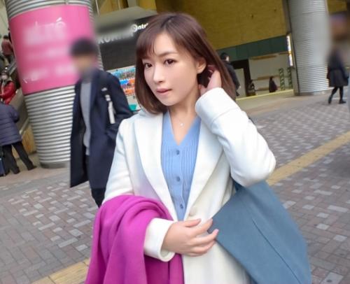 【素人・ハメ撮り】街で見つけたキレイなお姉さんを無理やりナンパしたら即ハメ撮りしちゃったらアソコの感触が良すぎて何度もイクビッチ。