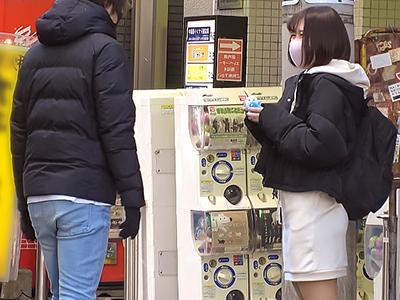 【素人ナンパ×女子大生】アイドル好きでオナニーのオカズはエロ漫画派なパイパン女子大生を秋葉原でナンパしてホテルに連れ込みパコｗｗｗ