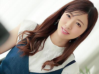 【デビュー作品】ハートに突き刺さる微笑み！思わず抱きしめたくなる美女！新たな幸せ探しの場所として卑猥な世界に…！www