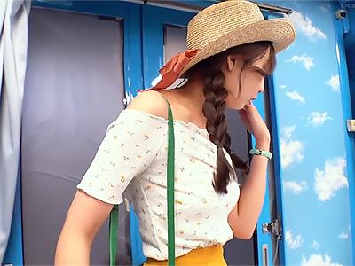 《素人ナンパ》胸を揉むと大きくなるか検証で口説かれた美女さん乳揉みの快感に敏感に反応してナマパコ膣内射精ｗｗｗ