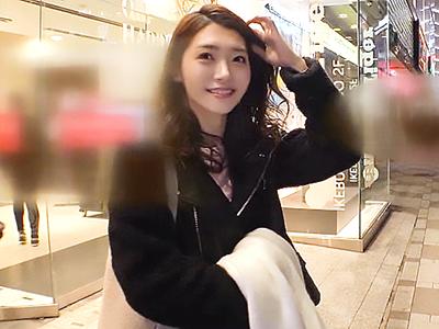 【素人ナンパ×めっかわ】「インタビューですよねッ♥」インタビュールームと称したホテルに連れ込んでそこからなし崩し的にバッコバコｗｗｗ