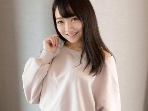 元アイドルの美少女がカメラの前でエッチな撮影！清楚な美少女が性欲爆発させちゃうｗｗ