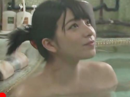 出張先の旅館で巨乳の同僚と一緒の部屋になっちゃったので我慢できなくなり襲っちゃいましたｗ