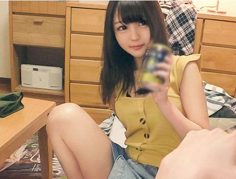 合コンで持ち帰った巨乳JDをヤリ部屋に連れ込み生ハメを盗撮