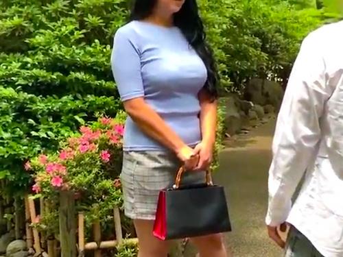豊満ボディの人妻のナンパに成功して濡れまんにぶち込み中出ししちゃいましたｗ