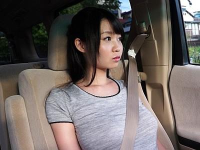 【夢乃あいか】どうしてもHカップのおっぱいに目がいっちゃうお姉さんと着衣パイズリからの生ハメしちゃいましたｗ