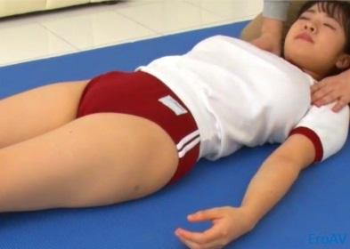 舞奈みく､ブルセラロリ巨乳の美少女に変態オヤジがブルマを履かせて！