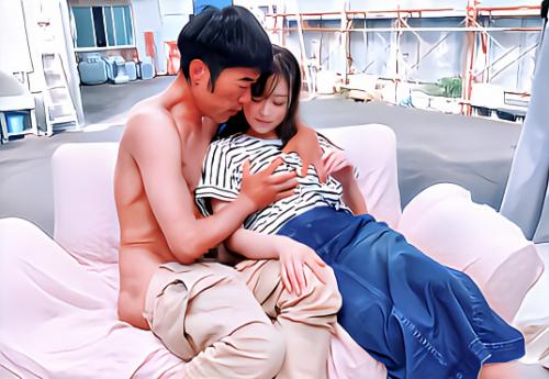 【人妻ナンパ×中出し】「…アナタごめんなさい…。」エッチな質問にも真面目に答える30歳の奥様は欲求不満で寝取られる背徳感でイキまくり！