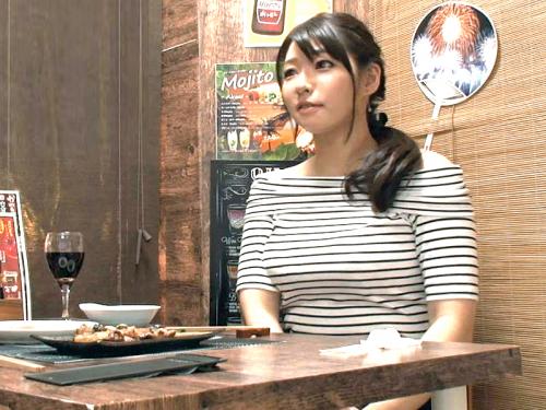 【人妻ナンパ】「鉄よりオチンチンが硬いってホンマ？」関西弁の38歳のアラフォー専業主婦をお持ち帰り！