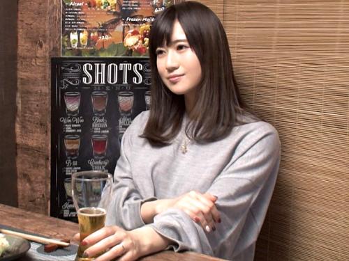 【人妻ナンパ】「お金目当ての結婚生活は地獄だわ…」30歳の巨乳でエロい専業主婦！