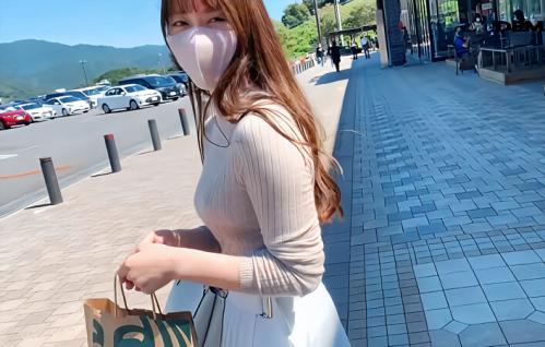 【本物人妻】「旅先でハメを外しちゃいました…」32歳のスレンダー奥様の温泉不倫旅行！