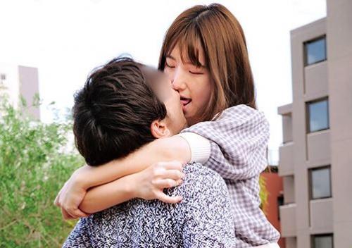 【素人ナンパ】大人な雰囲気漂うめちゃくちゃいい女子大生とベロキス発情から生パコ！