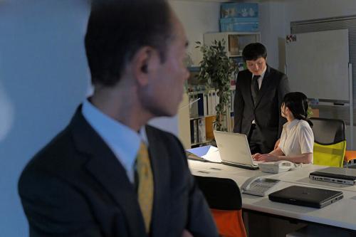 【人妻NTR】「俺が先に狙ってたのに…！」絶倫上司の理不尽なパワハラ残業！