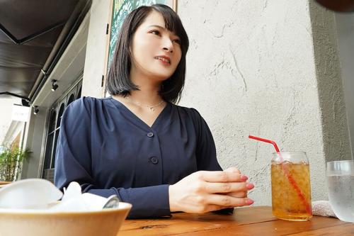 【人妻不倫】受付嬢として働く興味があったドMプレイに開花した上品な巨乳妻！
