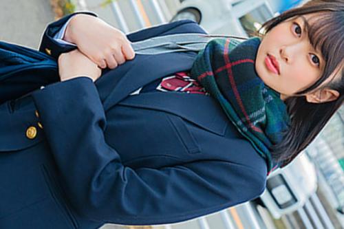 【マジックミラー号】勃起チンポを使って杭打ち騎乗位を体験する制服ロリ！