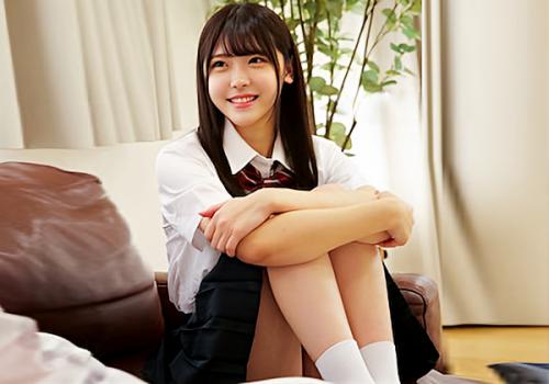 【素人ナンパ盗撮】制服ロリをお持ち帰りして記念にキツマンを隠し撮りしておく。