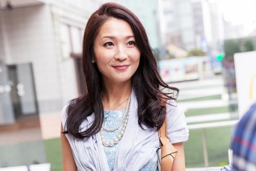 【人妻ナンパ】48歳のアラフィフ妻が久しぶりだからイキまくりで中出しを拒めない！