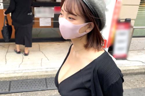 【素人×人妻】アナルの周辺まで生えてるマン毛！ダイナマイトボディをおうちで一人持て余しちゃってる元レースクィーンの若妻！