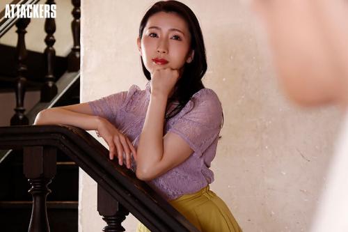 【熟女】「私をめちゃくちゃにして！」大きな館に住む美しい女性の虜になった便利屋の男！