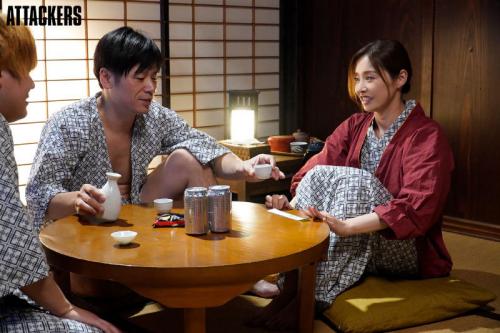 【人妻NTR】「まさか…妻がこんな事になっているなんて…」妻が旅先でチャラ男にナンパされてオナホにされていた！