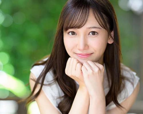 【幻の素人】同人AVサイトで人気No.1獲得した美少女がAVデビュー！
