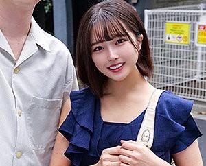 【素人ナンパ企画】「男女の友情って成立すると思いますか？」貧乳でパイパンの女子大生の友達男女！