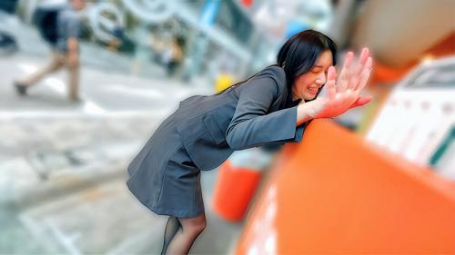 【素人×屋外羞恥】知らない人にアへ顔を見られて興奮してしまったOLさん！