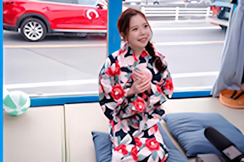 【MM号】花火大会に向かう浴衣の女の子と野球拳で赤面羞恥リアクション！