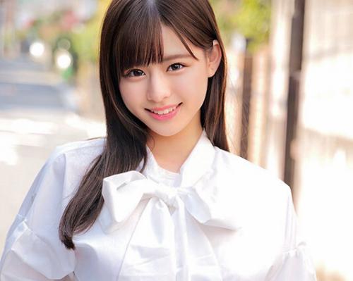 【素人ナンパ】イケメン保育士にデレデレの美少女が甘えまくって感じまくり！