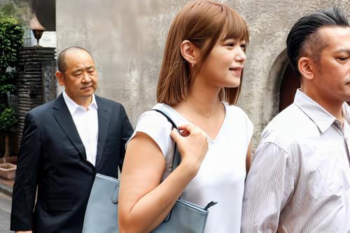 【人妻NTR】「身内に犯されるなんて…」夫の兄が職を失いしばらく面倒をみることになった。