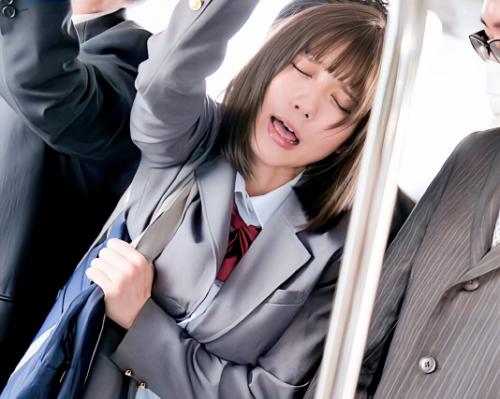 【痴漢】「…今日も触ってくれませんか？」痴漢男にハマってしまった清楚系のロリ女子校生！